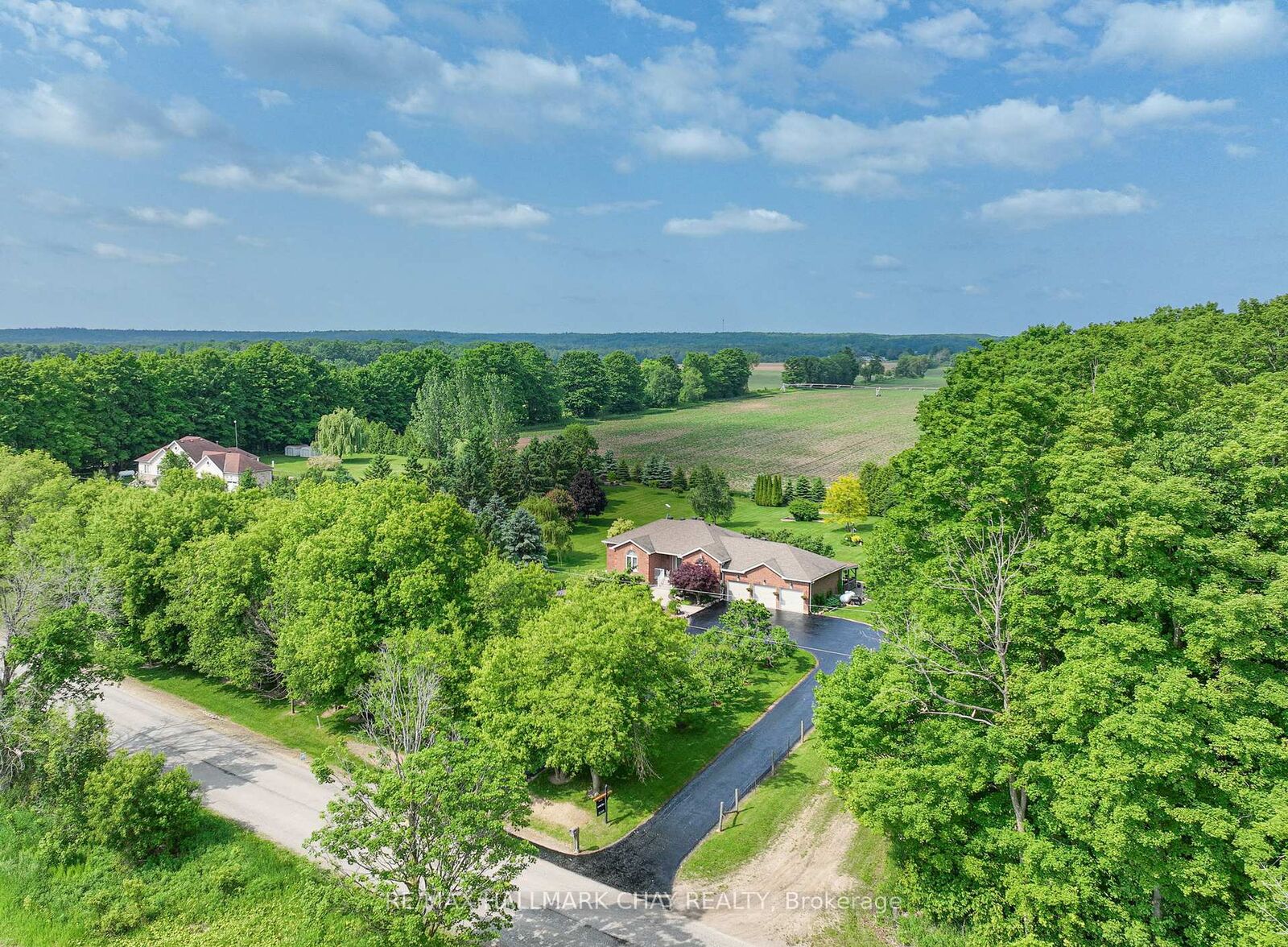 Property Photo:  7558 Concession Road 2 Road  ON L0M 1M0 