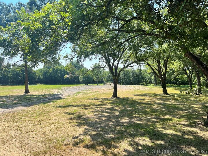 Property Photo:  12827 E 203rd Street S  OK 74470 