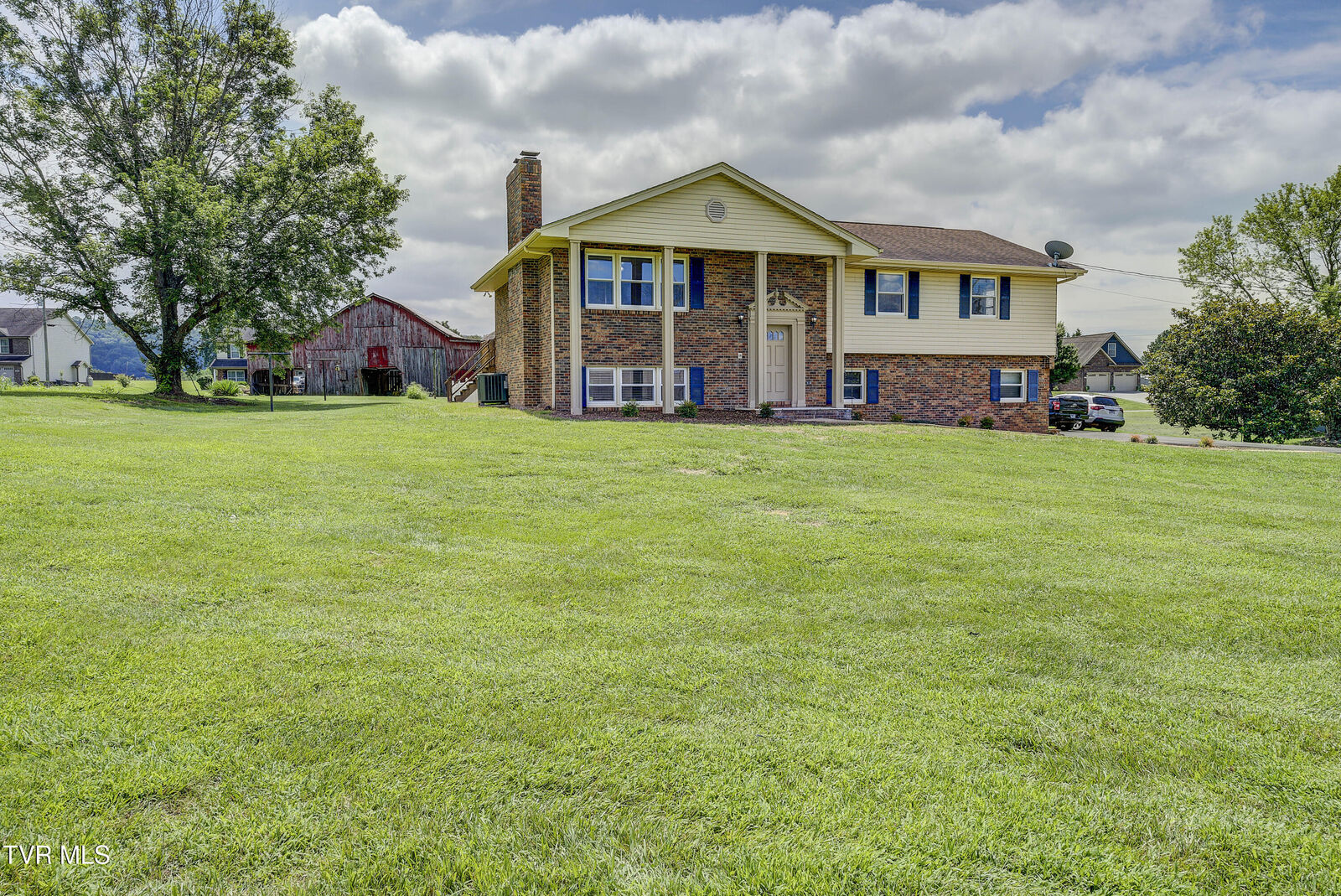 Property Photo:  938 Suncrest Drive  TN 37615 