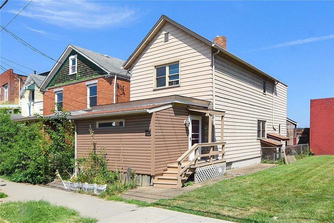 Property Photo: 541 8th St PA 15003