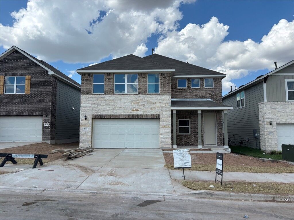 Property Photo:  633 Palo Brea Loop  TX 78634 