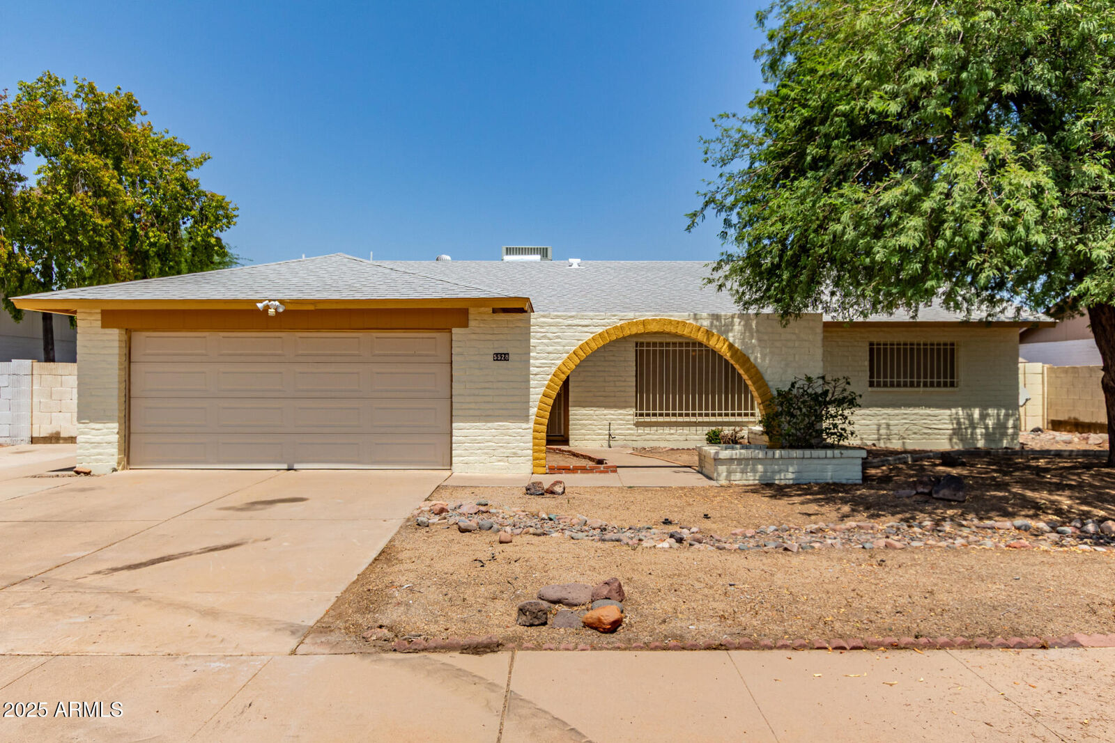 Property Photo:  5528 W Calavar Road  AZ 85306 