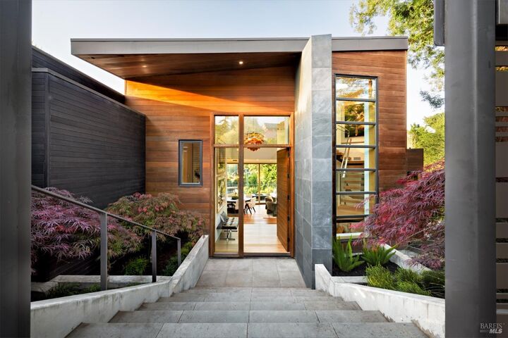 Property Photo: 2 Upper Alcatraz Place CA 94941