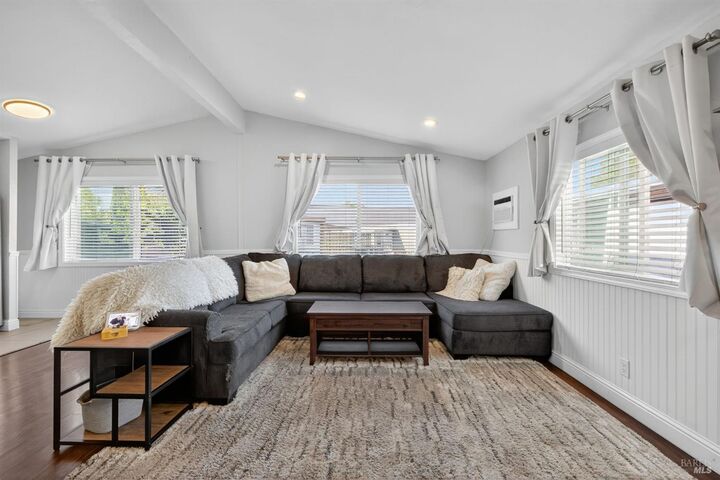 Property Photo: 109 Pear Lane 109 CA 95407