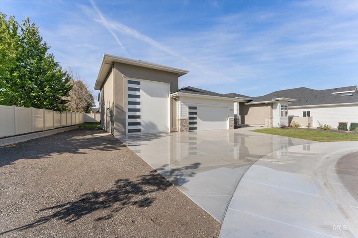 64 E Shafer View Drive  Meridian ID 83642 photo