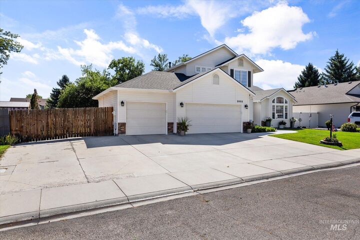 Property Photo: 2002 S Sportsman Way ID 83642