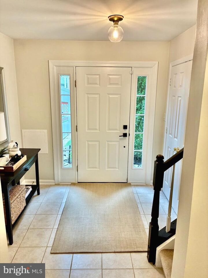 Property Photo: 6653 Kelsey Point Circle VA 22315