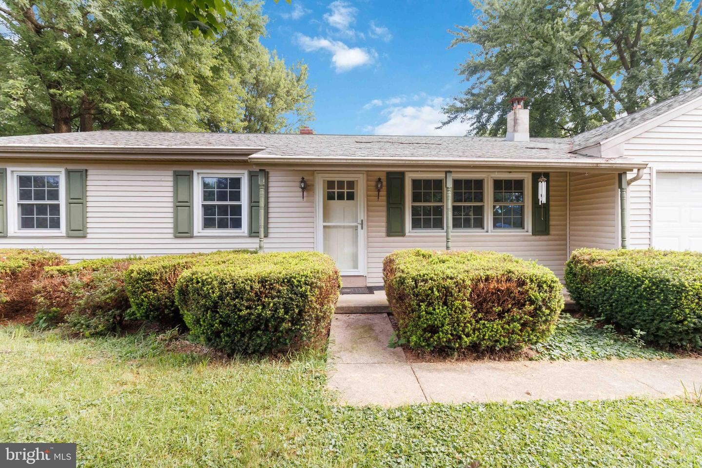 Property Photo:  244 Horseshoe Drive  PA 17003 