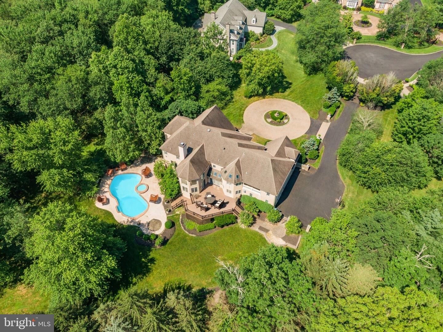 Property Photo: 1389 Lamplighter Circle PA 19002