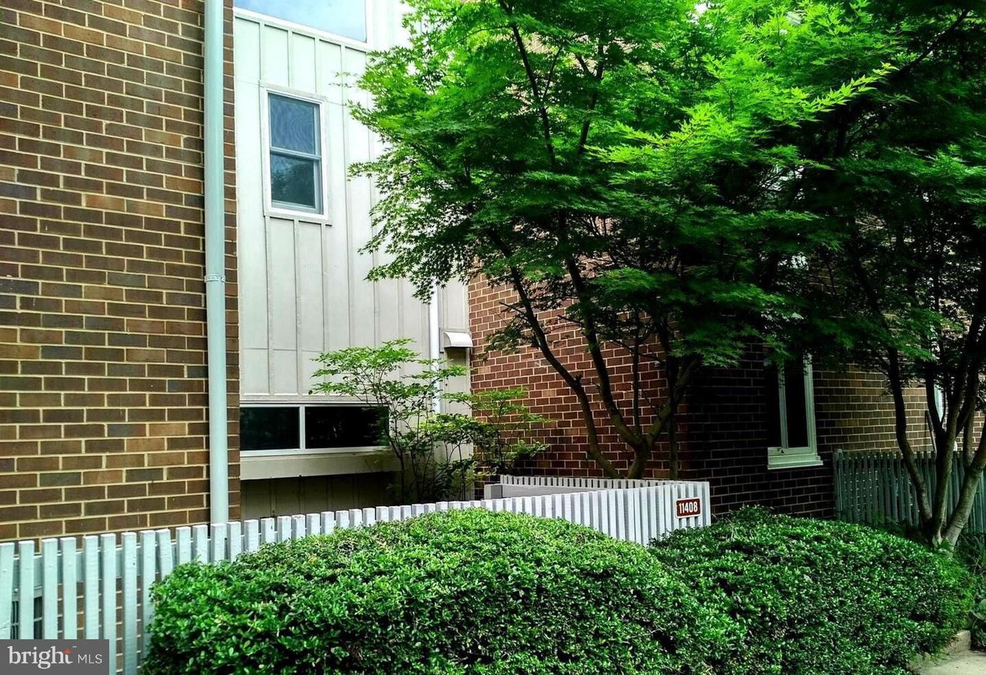 Property Photo: 11408 Links Drive VA 20190