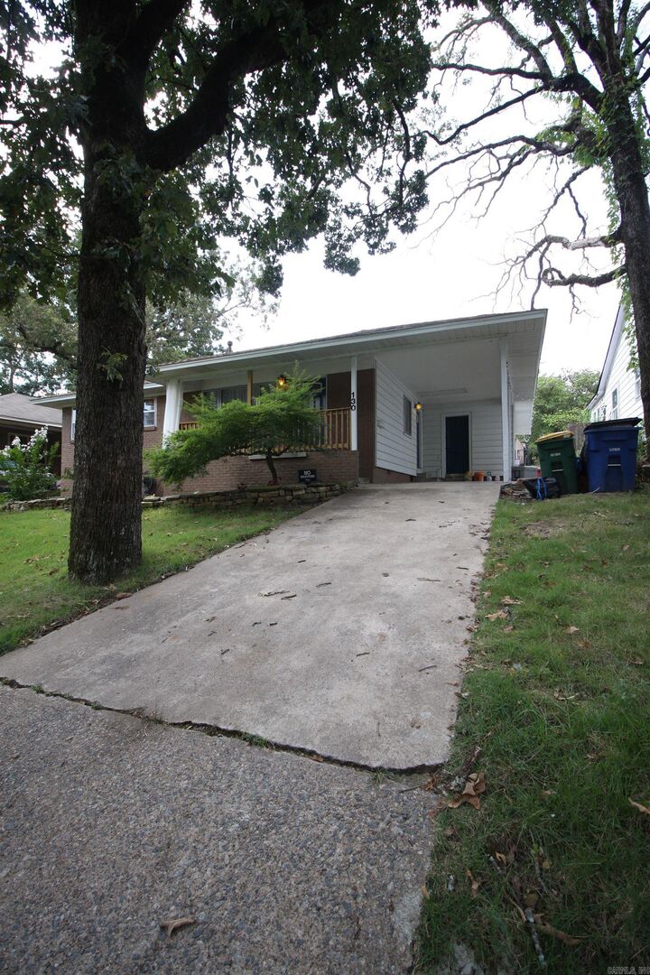 Property Photo:  130 Sheridan Road  AR 72116 