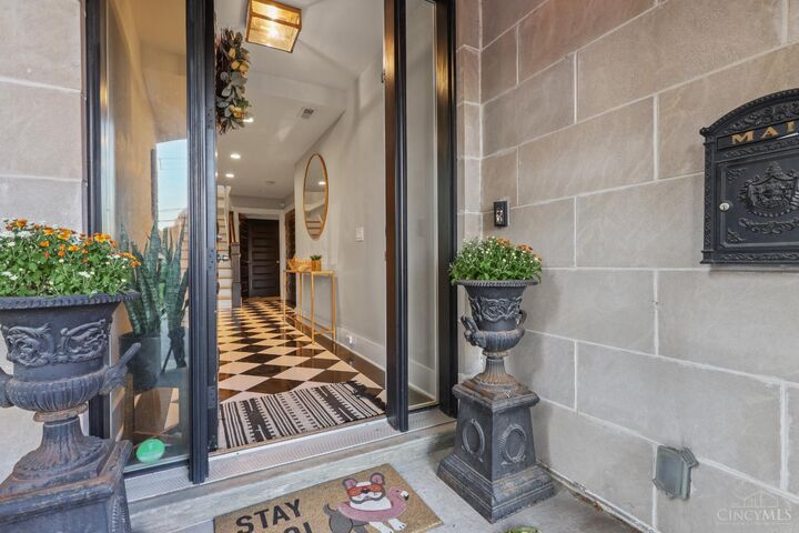 Property Photo: 314 Mulberry Street OH 45202