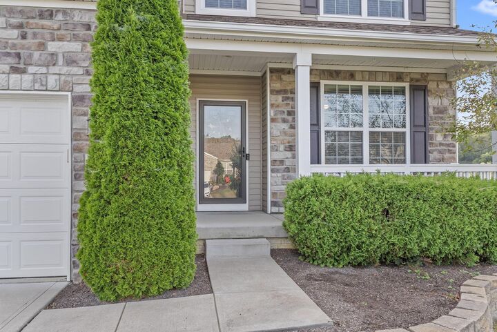 Property Photo:  233 Auburn Drive  OH 43055 
