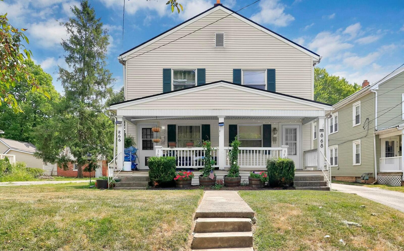 Property Photo: 866-868 Sheridan Avenue OH 43209