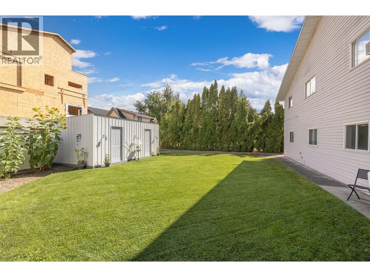 Property Photo:  922-926 Borden Avenue  BC V1Y 6A6 