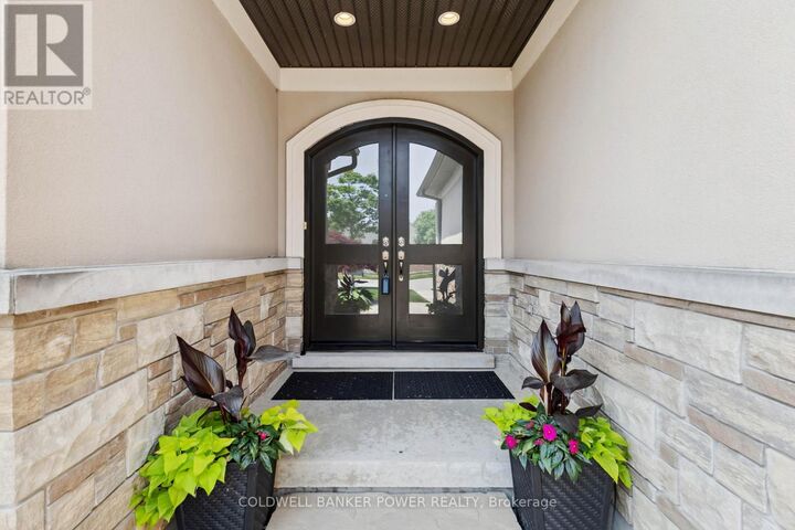 Property Photo:  1376 Shore Road  ON N6K 4Z8 