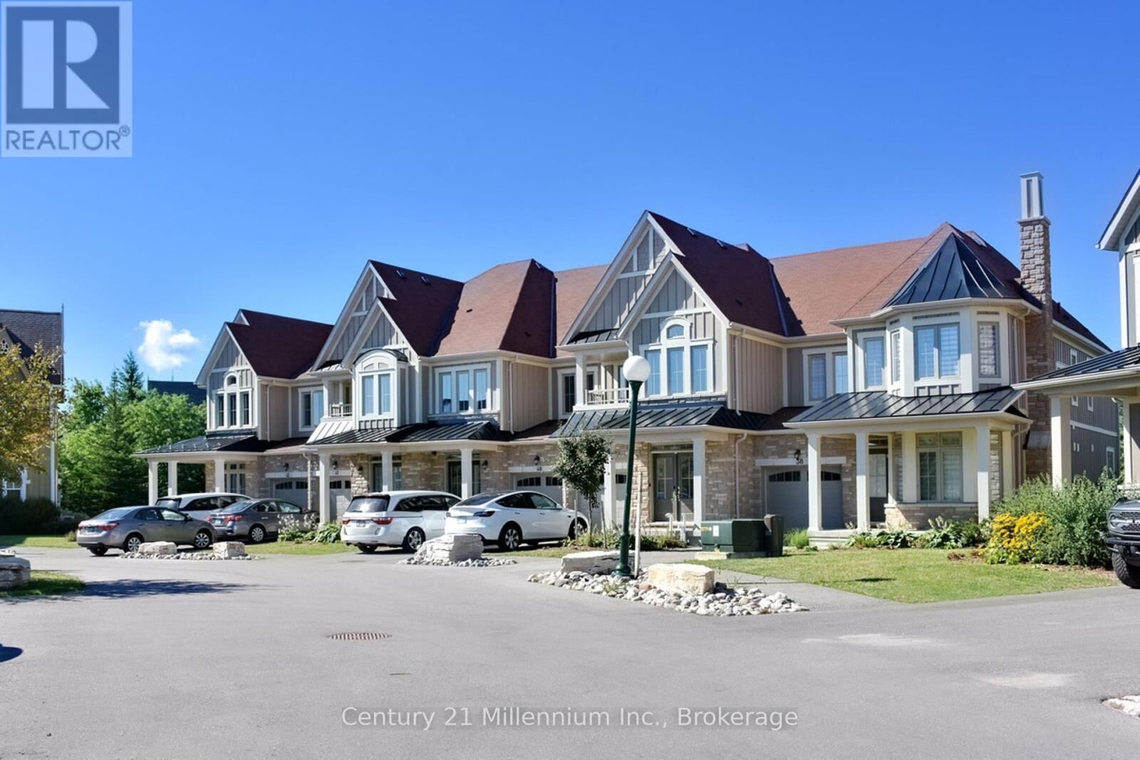 Property Photo:  171 Snowbridge Way 31  ON L9Y 0V1 