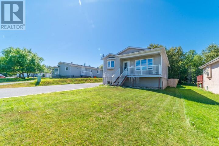 Property Photo: 6 Sunset Place ON P9N 4H9