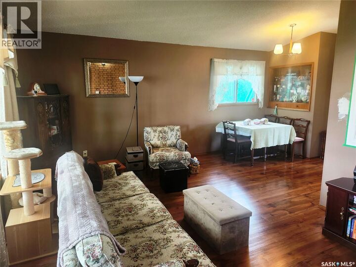 Property Photo:  230 Vancouver Avenue N  SK  
