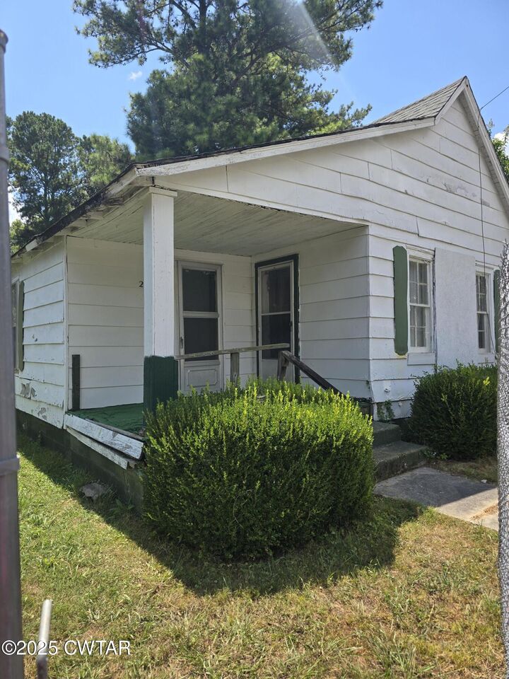 Property Photo:  224 Eden Street  TN 38301 