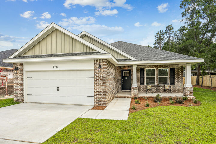 Property Photo: 8739 Daryl Drive FL 32583