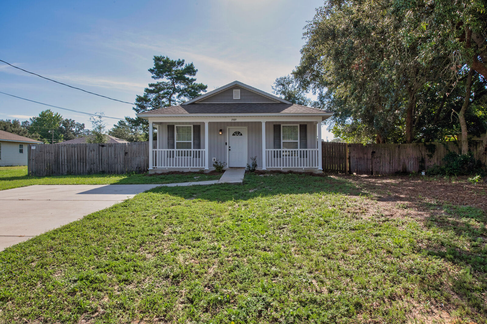 Property Photo:  1989 Justice Circle  FL 32563 