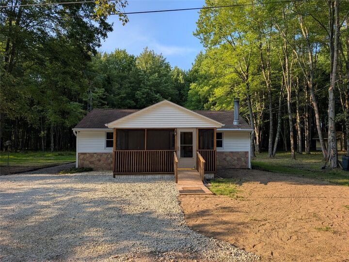 1364 Sioux Lane  Espyville PA 16424 photo