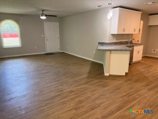 Property Photo:  2410 Westcliff Road A &Amp B  TX 76543 