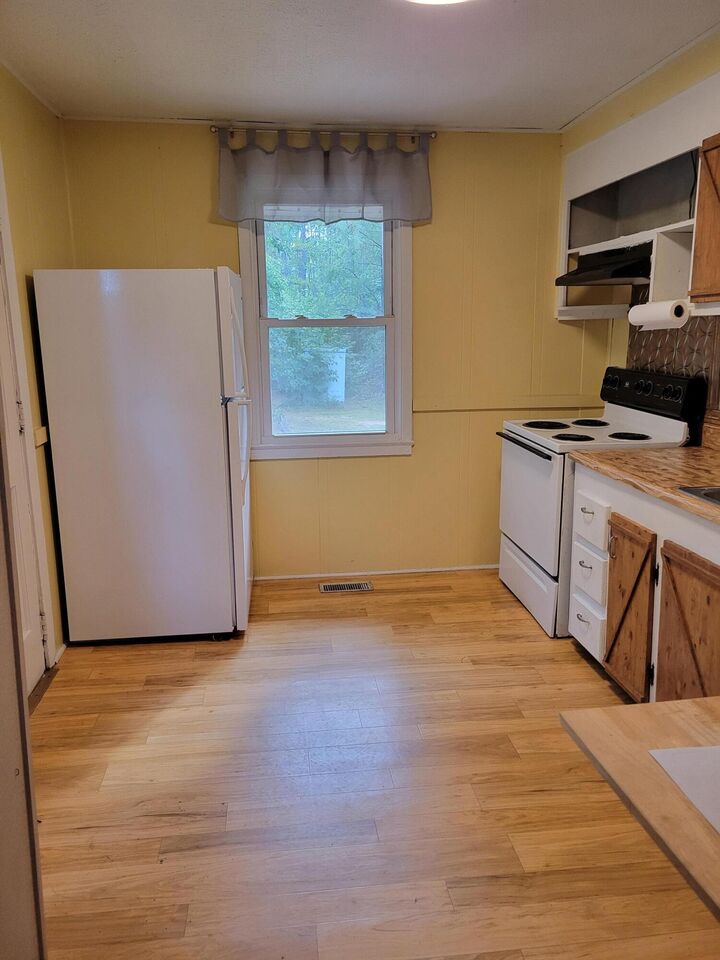 Property Photo: 106 Morgan Ware Road Drive SC 29821