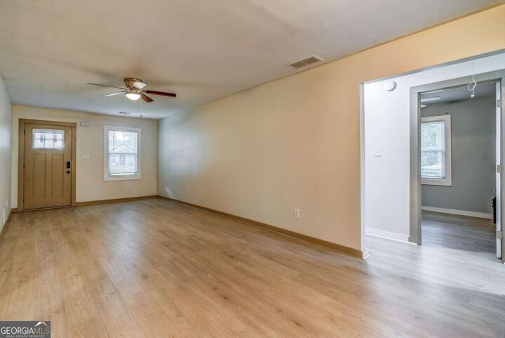 Property Photo: 1024 Regis Road SE GA 30315