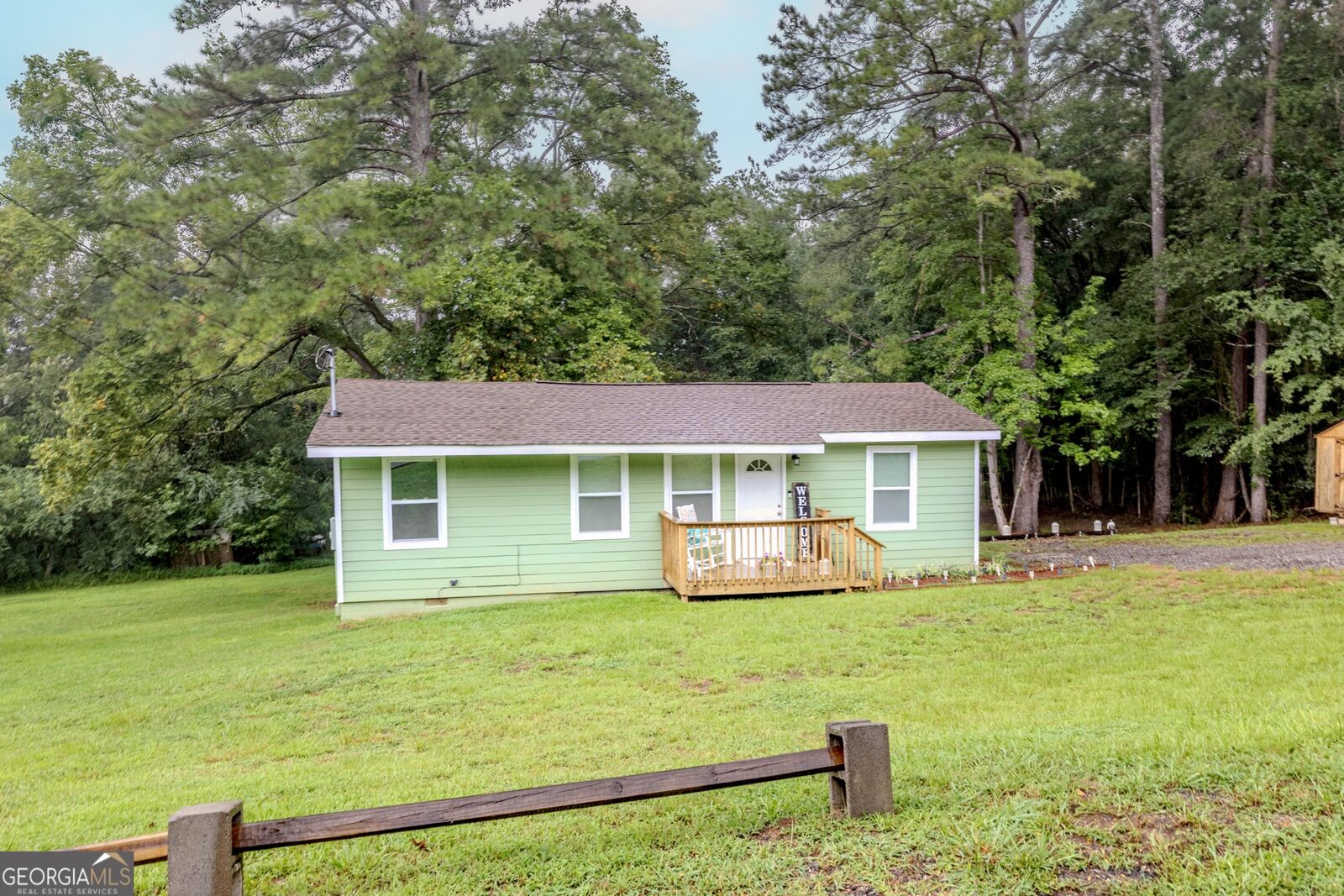 Property Photo: 876 Barker Road SW GA 30165