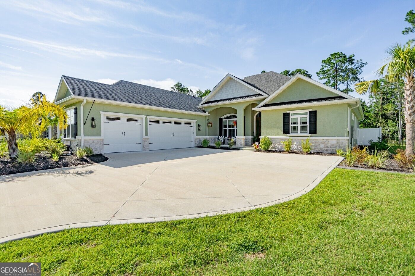Property Photo: 206 Fiddlers Cove Drive GA 31548