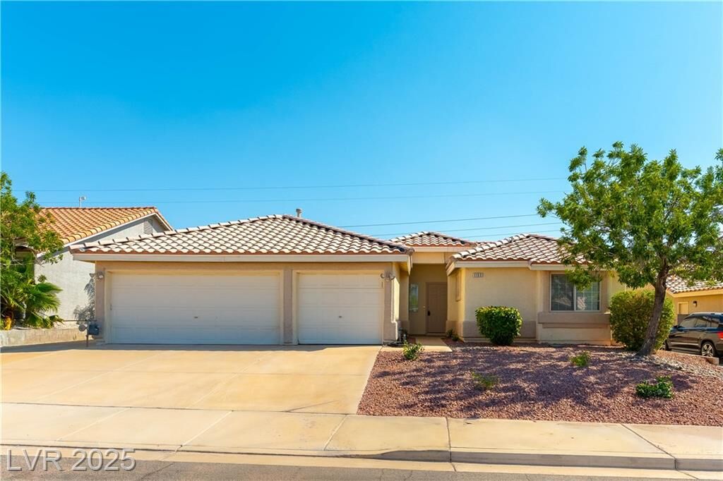 Property Photo: 1153 Elam Street NV 89015