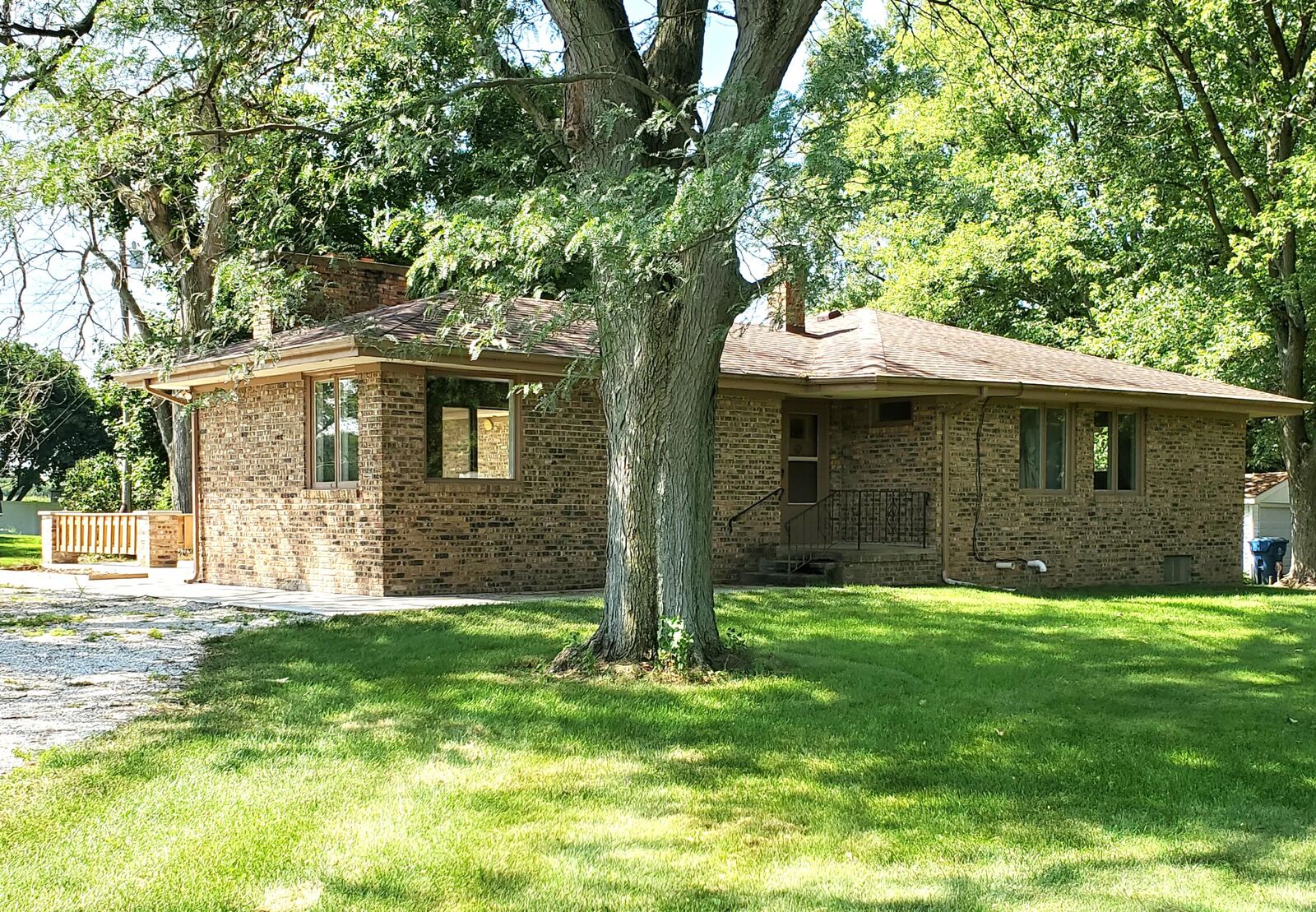 Property Photo:  201 W Halleck Street  IN 47963 