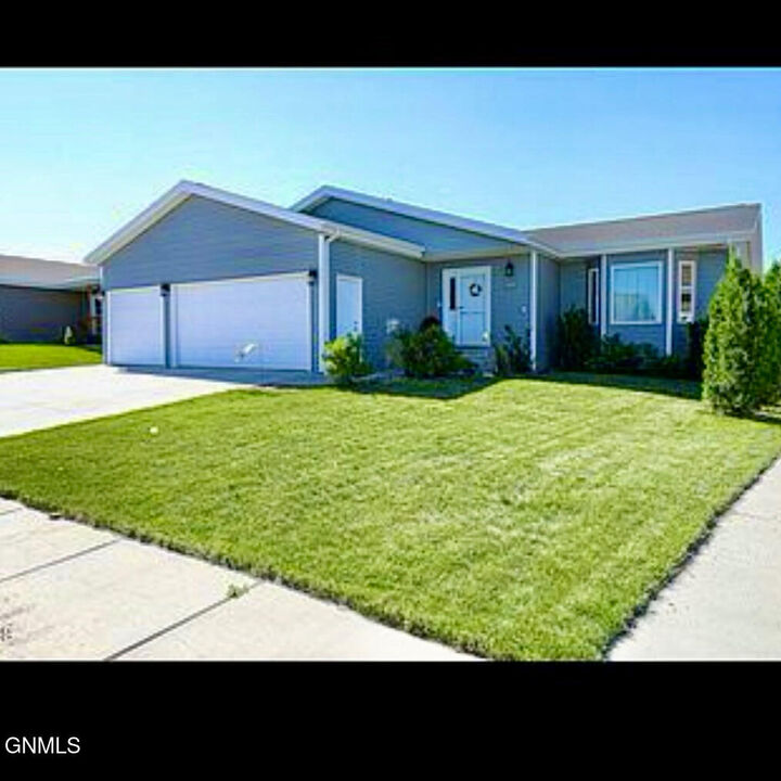 5125 Hitchcock Drive  Bismarck ND 58503 photo