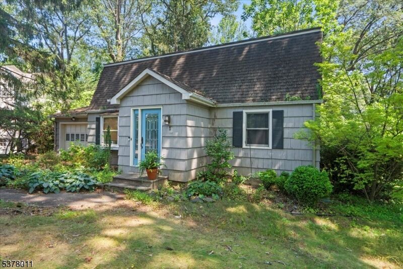 Property Photo:  3 Fernwood Trl  NJ 07046 