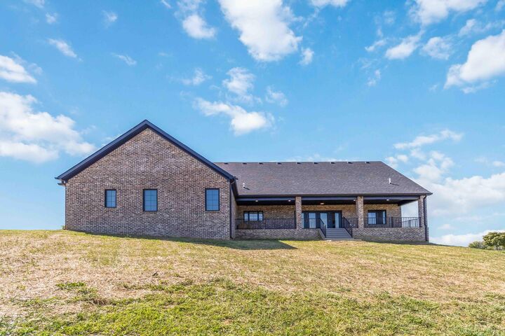 Property Photo:  638 Champion Way  KY 40475 
