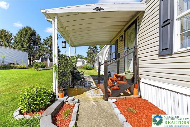 Property Photo:  92 Sam Brooke Circle  PA 18235 