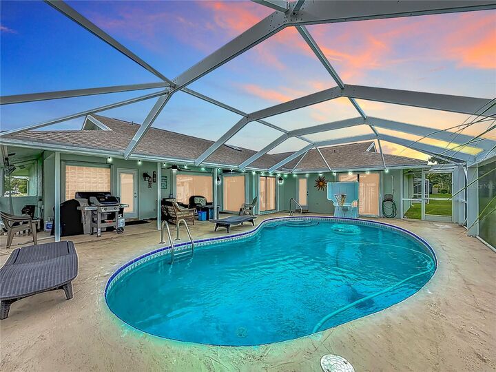 Property Photo: 13812 Columbine Avenue FL 33414
