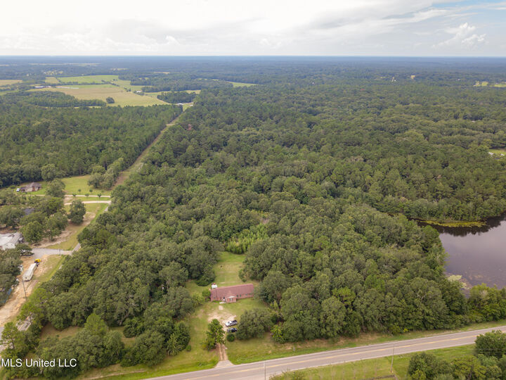 Property Photo: 22437 Ms-53 MS 39503