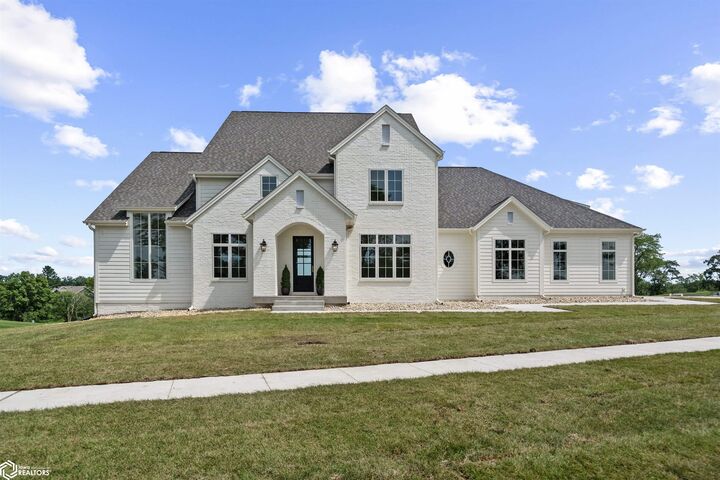 550 Harvest Road  Pella IA 50219 photo