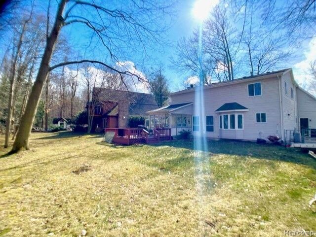 Property Photo:  3686 E Surrey Lane  MI 48059 4087 