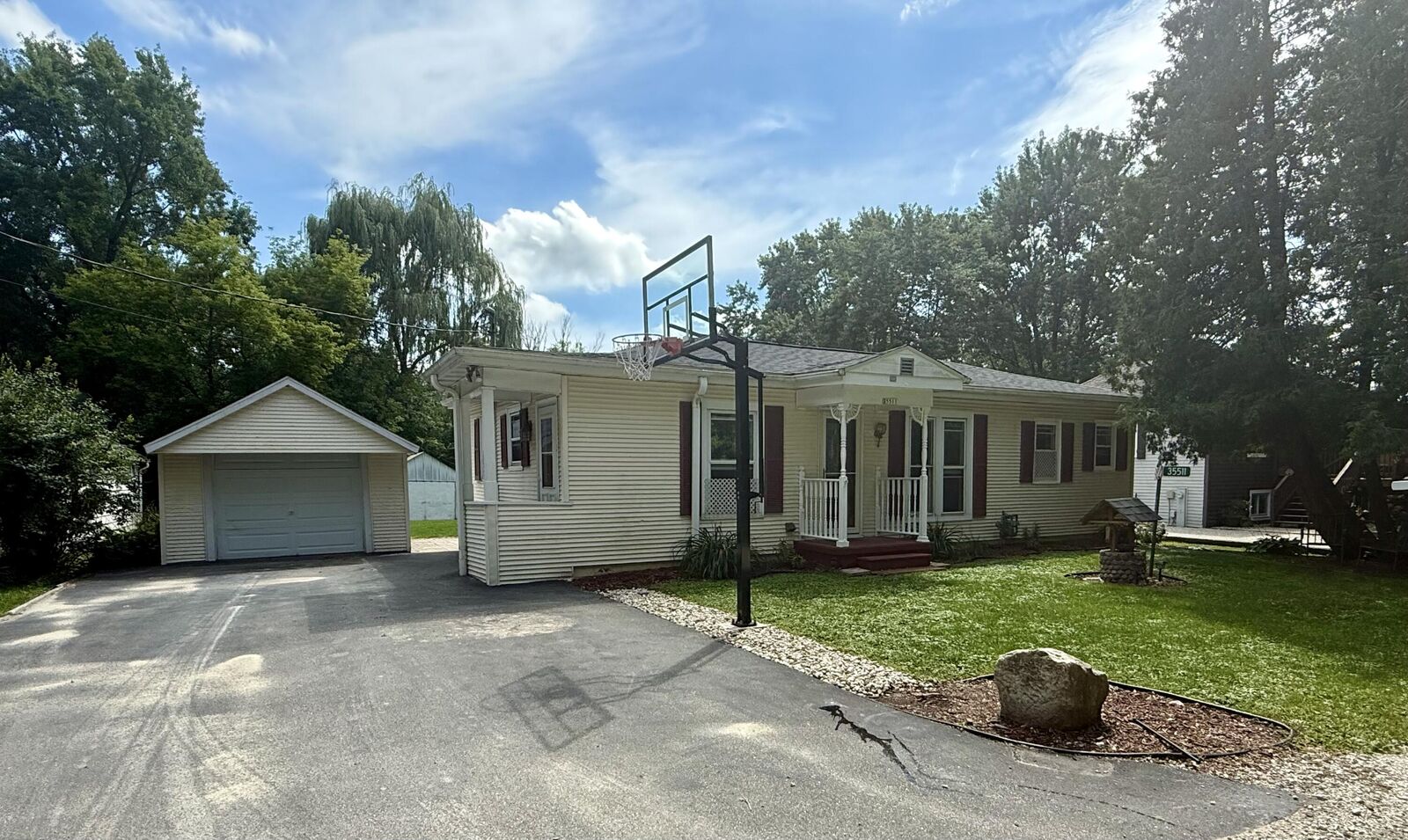 Property Photo: 35511 Voree Ct WI 53105