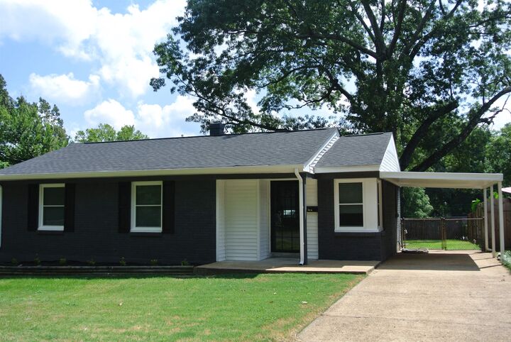 Property Photo: 574 Sabine St TN 38117