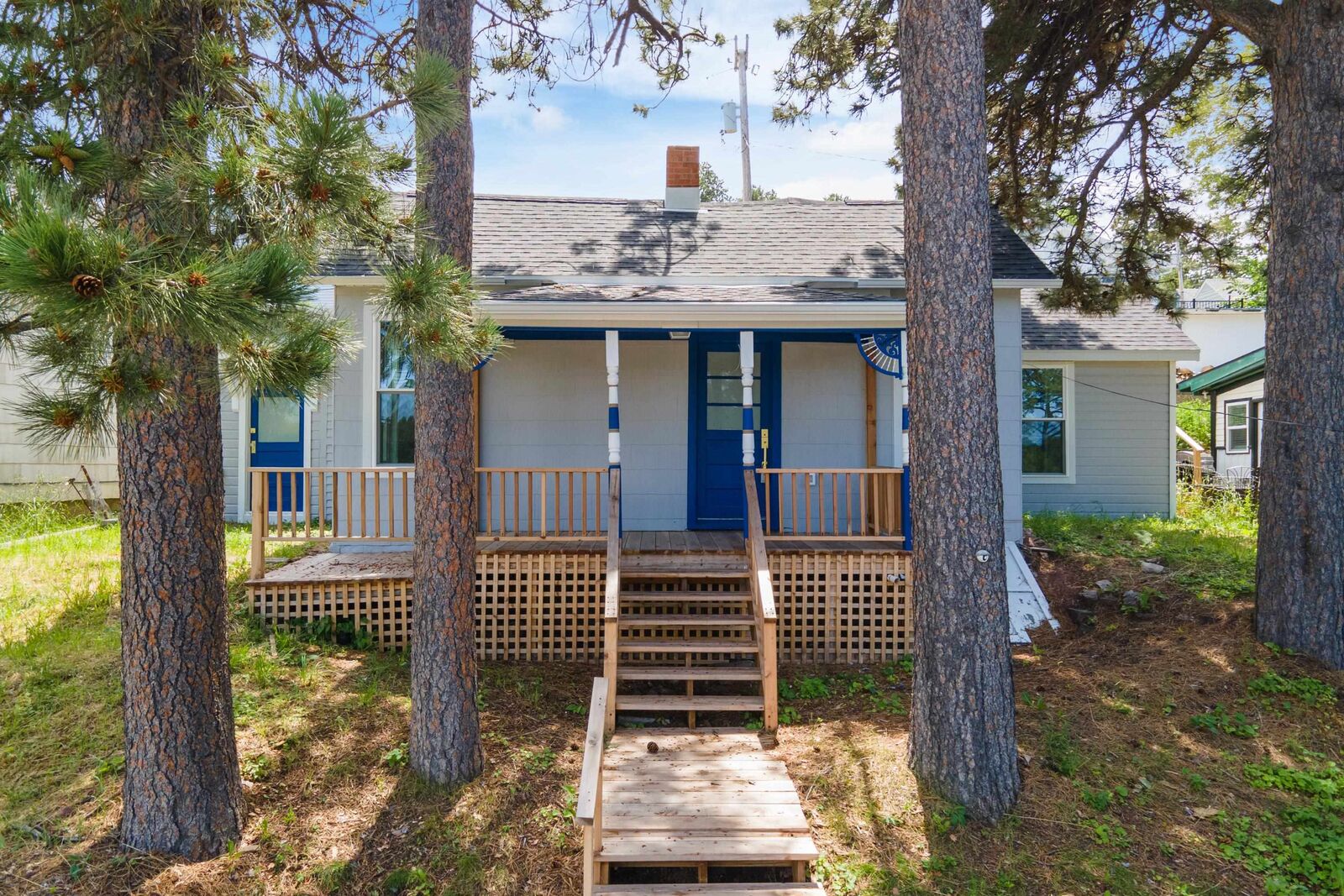 Property Photo: 807 Upper Addie Street SD 57754