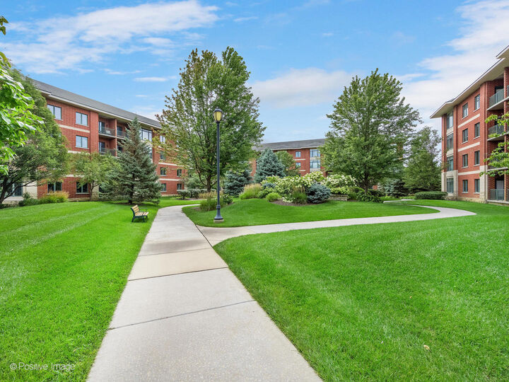 Property Photo: 855 E 22nd Street 202 IL 60148