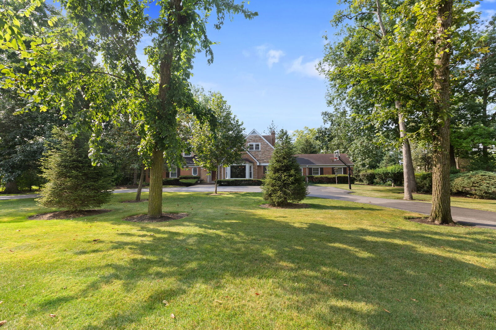 Property Photo:  1011 Central Road  IL 60025 