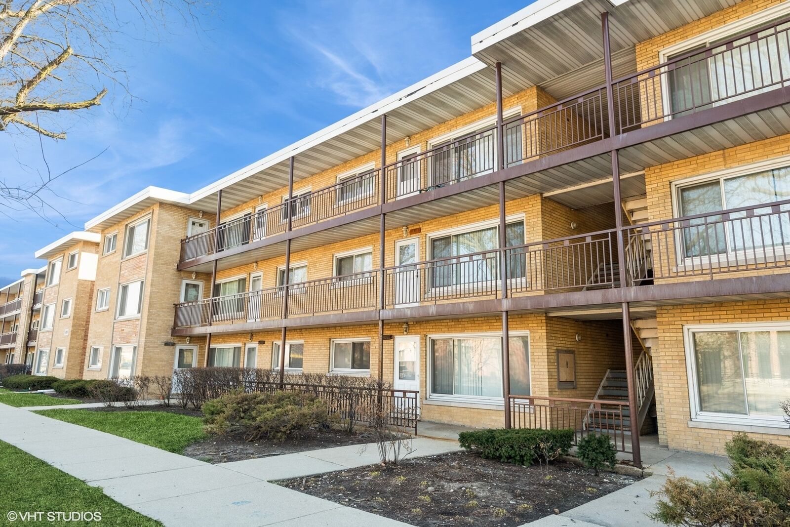 Property Photo:  4907 N Harlem Avenue 1  IL 60656 