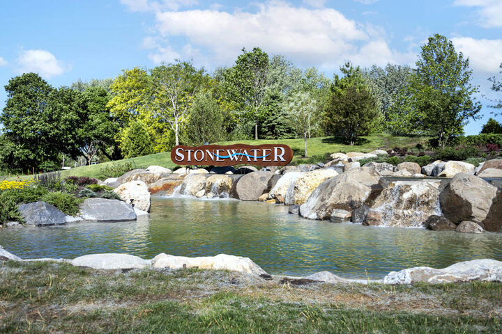 Property Photo: 2522 Redwood Trail IL 60097