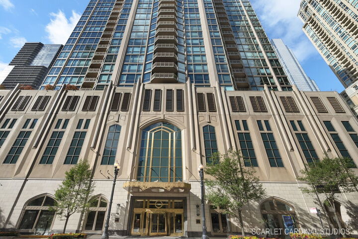 Property Photo:  21 E Huron Street 4301  IL 60611
